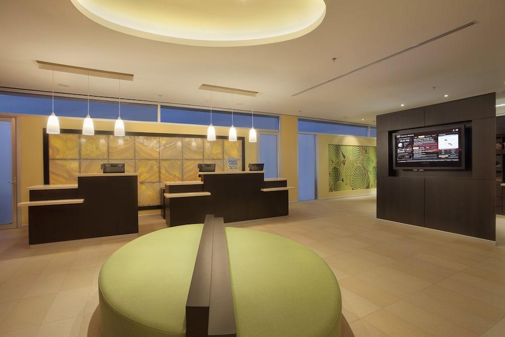 Courtyard By Marriott Leon At The Poliforum Bagian luar foto