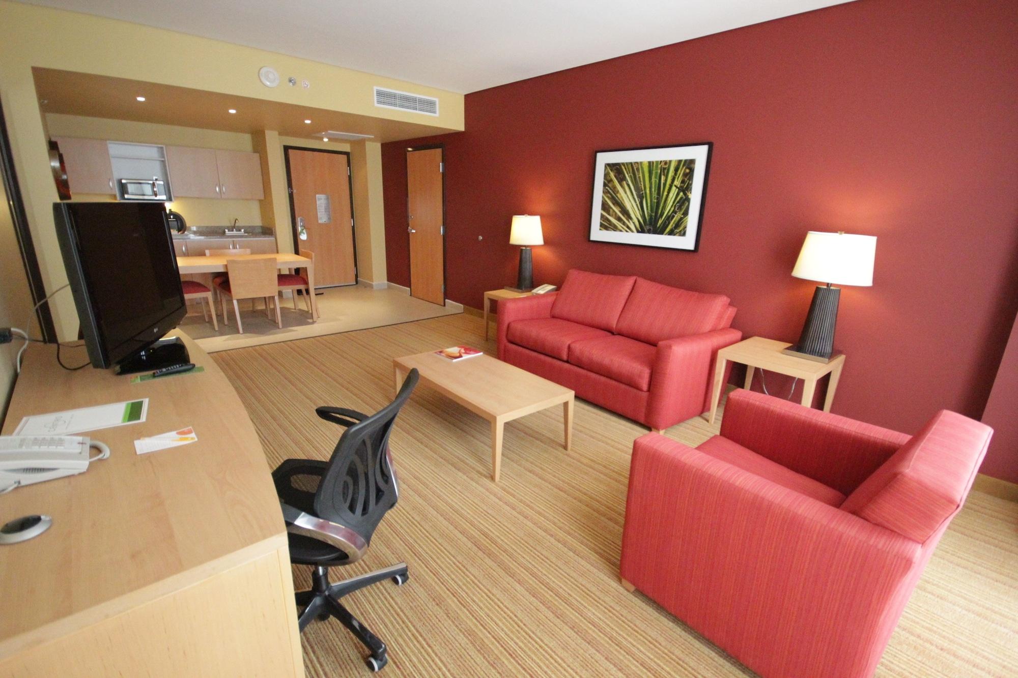 Courtyard By Marriott Leon At The Poliforum Bagian luar foto